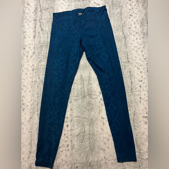 4 OLD NAVY Leggings… yes. 4! Medium - Picture 8 of 12